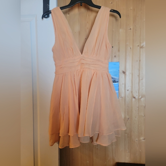 Abercrombie & Fitch Flirty Drama Mini Dress - Picture 4 of 6